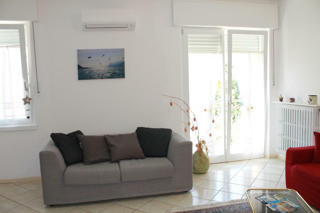 Casa Vacanze Claudette Арко Екстериор снимка